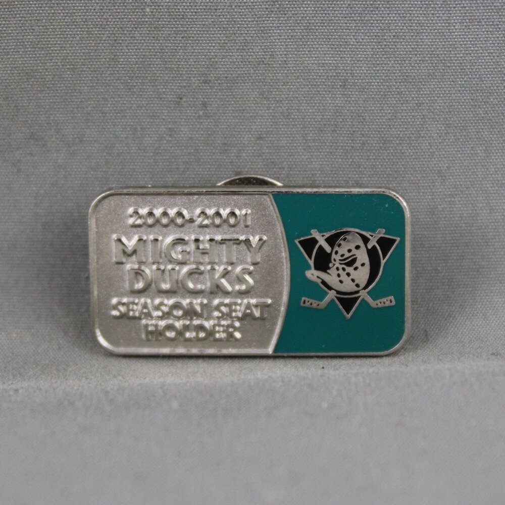 Anaheim Mighty Ducks Pin (VTG) - 2000 Season Ticket Holder - Peter David